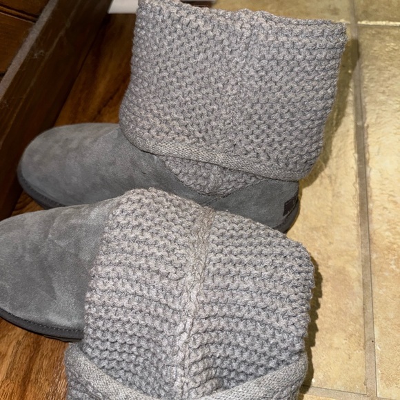 Women’s UGG boots - Picture 4 of 5